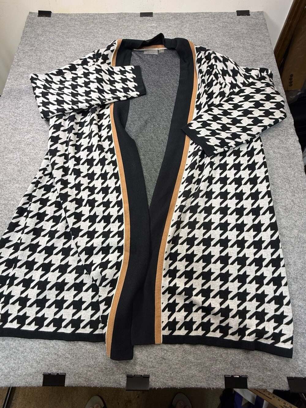 Brandis Dress Out Loud Black And White Houndstooth Open Front Cardigan 2X